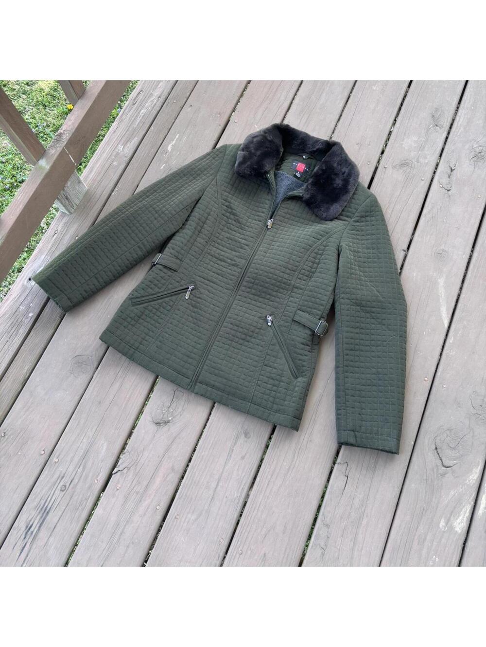 Gallery Quilted Jacket Women’s Small Olive Green Faux Fur Collar Zip Up Coat